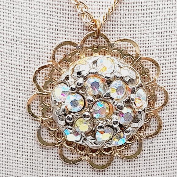 Vintage AB Rhinestone Filigree Pendant Necklace Gold Tone 18 Inch Chain - Picture 4 of 9